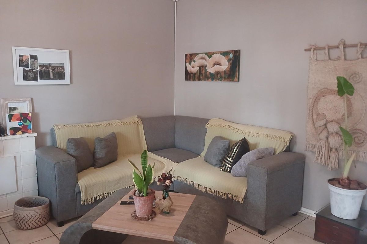 Ideal investment close to university - Photo 2