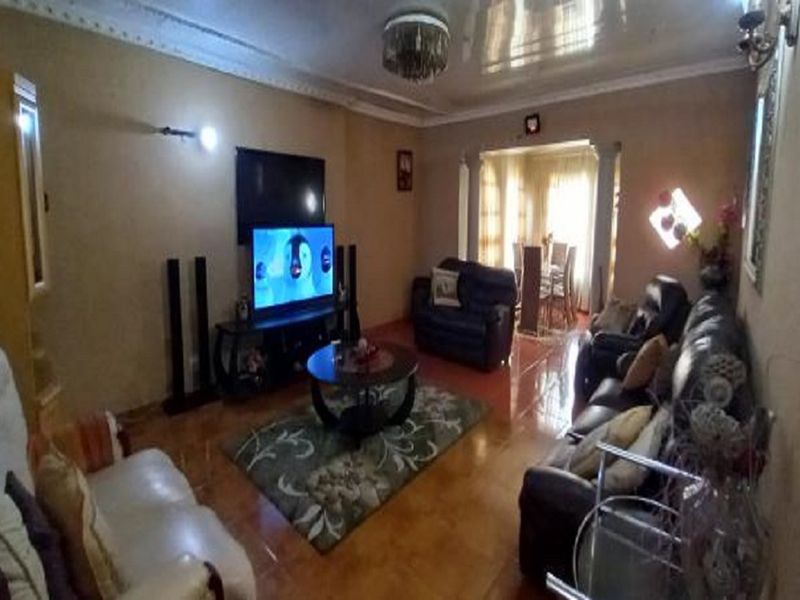 "Charming 4-Bed Dream Home in Mayberry Park" - Photo 8