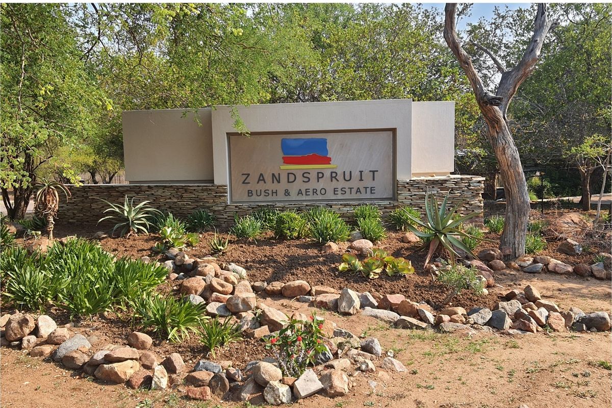 Luxurious  3 bedroom Home in sought after Zandspruit Bush and  Aero Estate bordering Hoedspruit Town - Photo 5