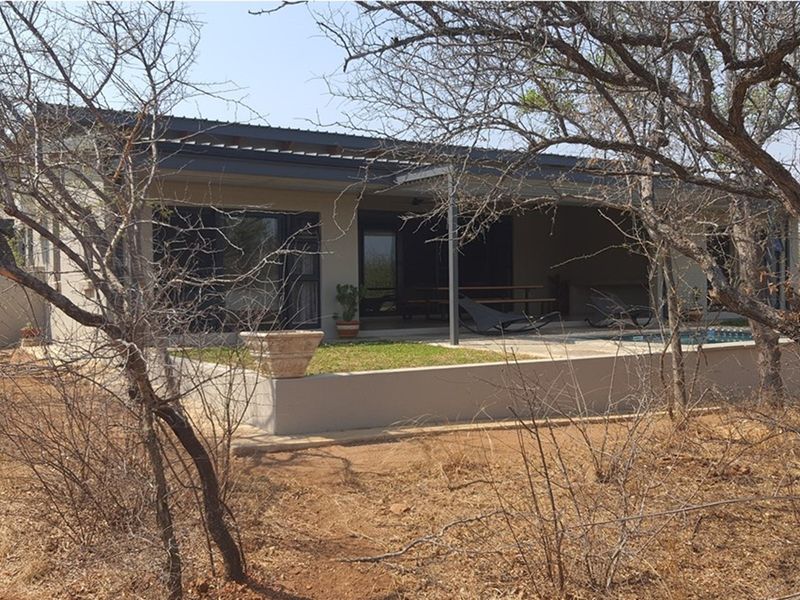 Luxurious  3 bedroom Home in sought after Zandspruit Bush and  Aero Estate bordering Hoedspruit Town - Photo 6