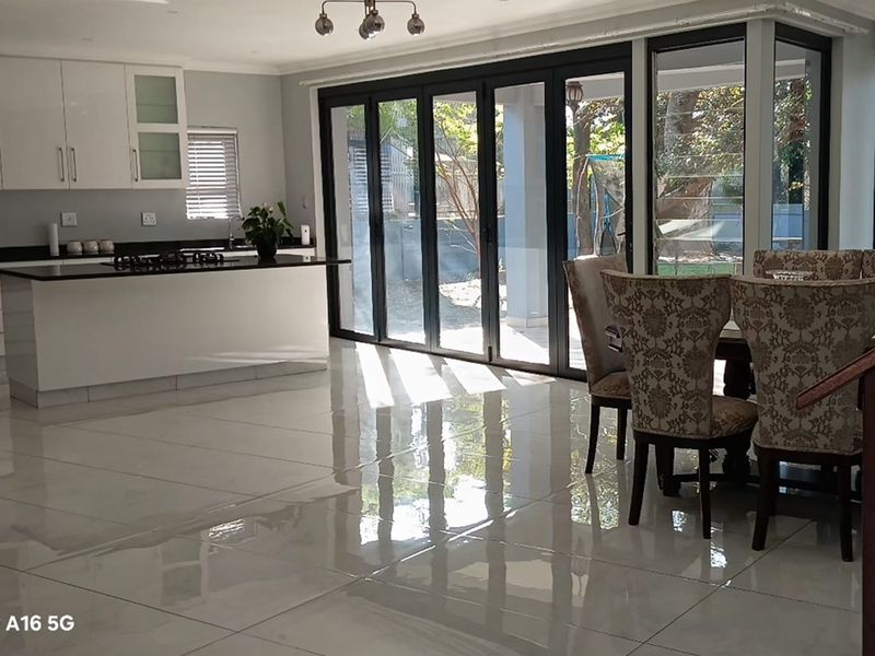 "Luxurious Coastal Home in Mzingazi Golf Estate" - Photo 2