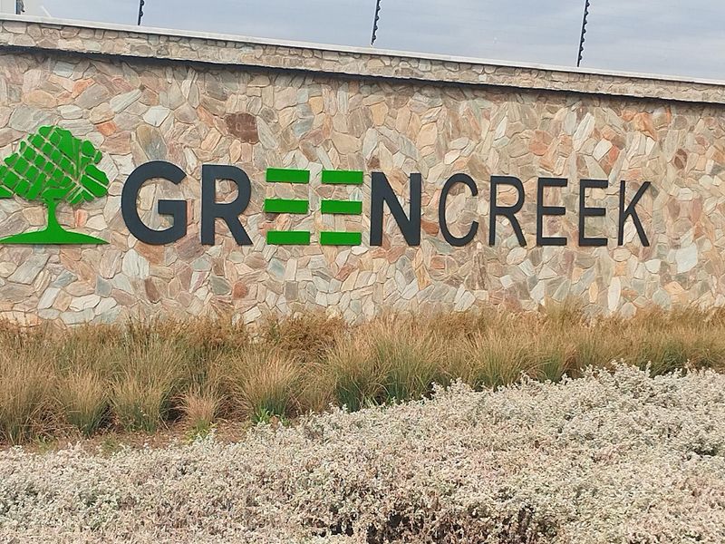 A very nice and neat two bedroom house in Zwartkopies ext 47 - Pretoria East - Photo 2