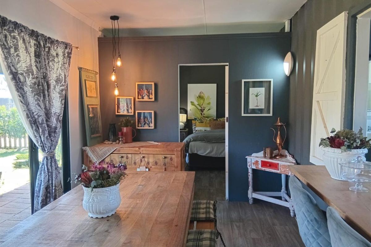 Embrace Off-Grid Living in Style and Comfort - 5,691m2 Smallholding in Albertinia - Photo 3