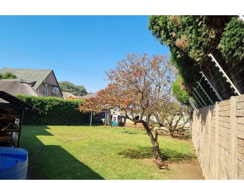 Luxury Living: 4BR Dream Home in Gauteng - Photo 6