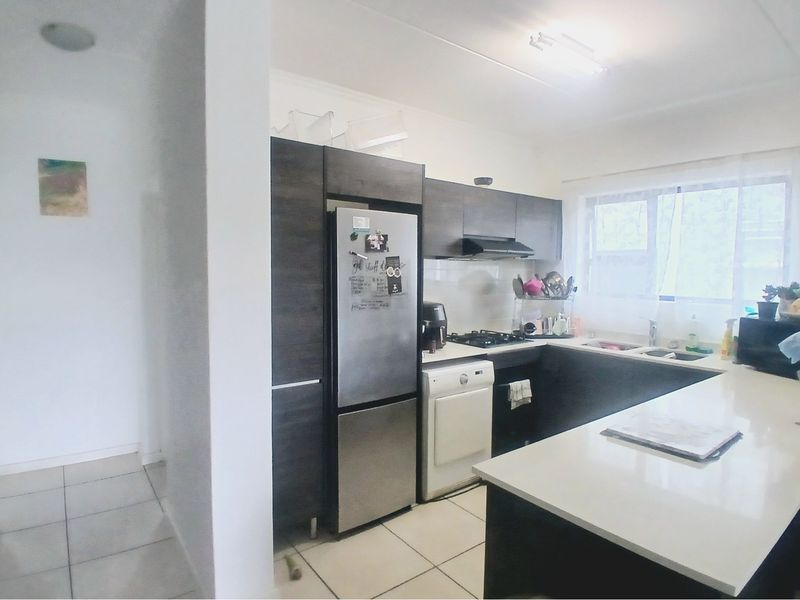 2 bedroom, 2 bathroom Lifestyle FOR SALE - Photo 10