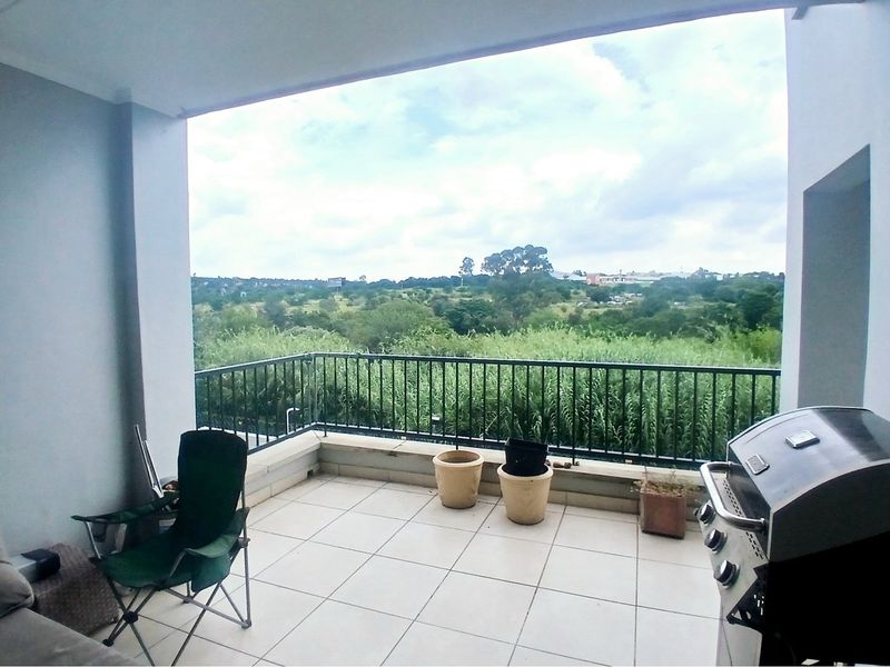 2 bedroom, 2 bathroom Lifestyle FOR SALE - Photo 3