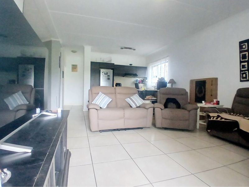 2 bedroom, 2 bathroom Lifestyle FOR SALE - Photo 8