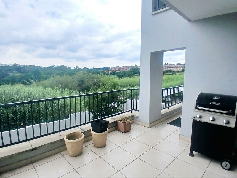 2 bedroom, 2 bathroom Lifestyle FOR SALE - Photo 5