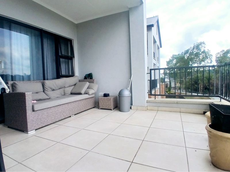 2 bedroom, 2 bathroom Lifestyle FOR SALE - Photo 2