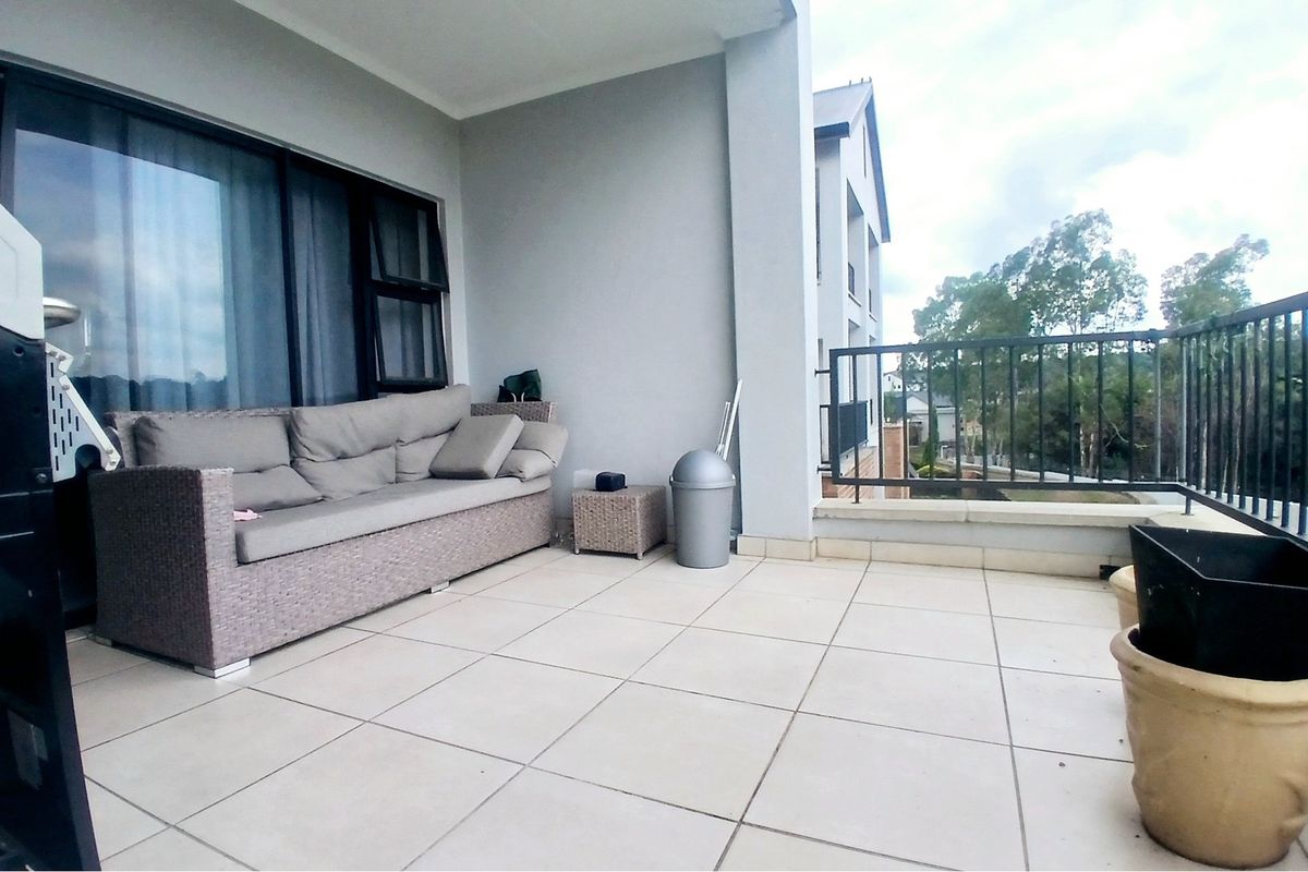 2 bedroom, 2 bathroom Lifestyle FOR SALE - Photo 2