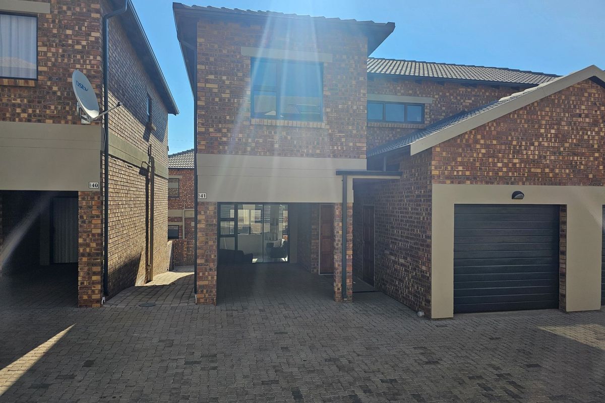 3-Bedroom Sectional Title in Die Heuwel’s Newest Development don't miss out to own it - Photo 2