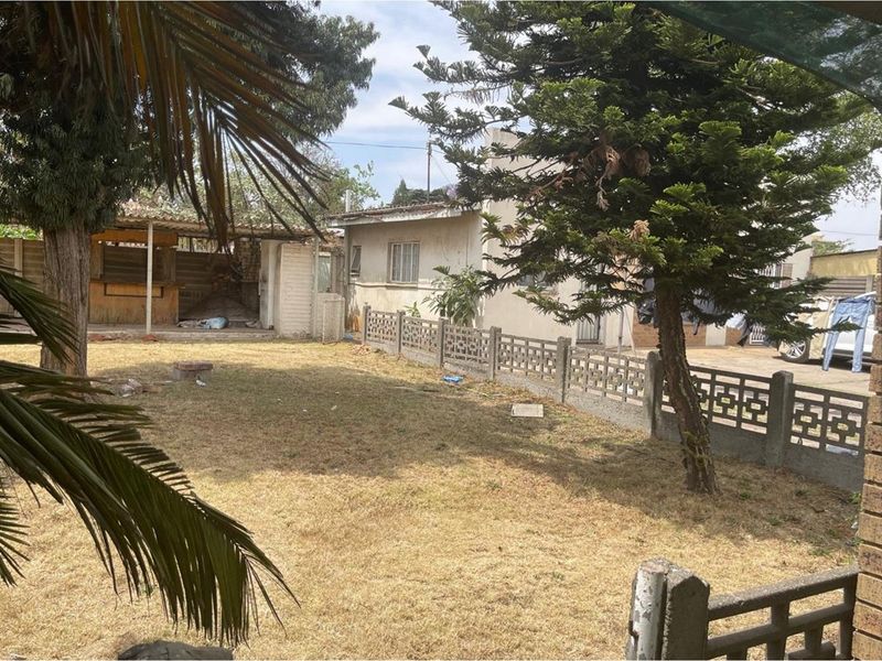 Potential Property for Investment in Witbank Central - Photo 8