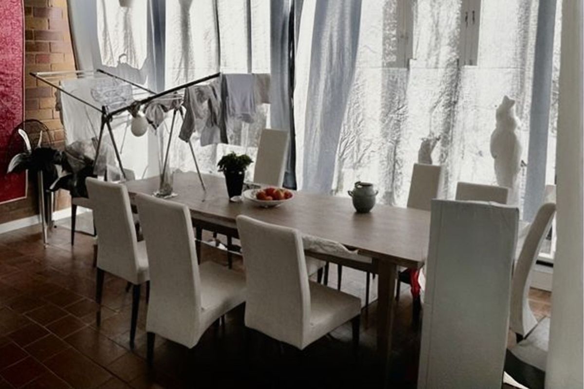 Charming 2-Bedroom Gem with Prime Location. - Photo 2