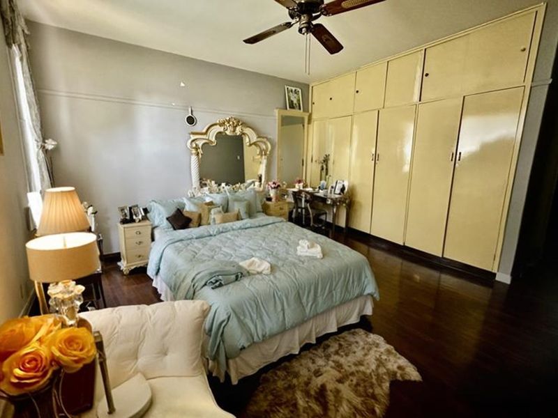 Charming 2-Bedroom Gem with Prime Location. - Photo 7