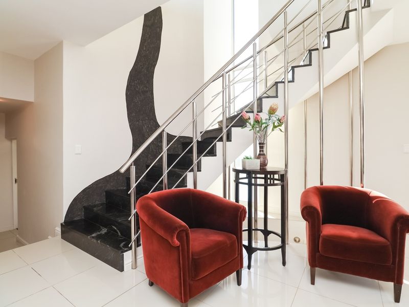 Exceptional Guesthouse Investment Opportunity or Ultimate Luxury Home! - Photo 9