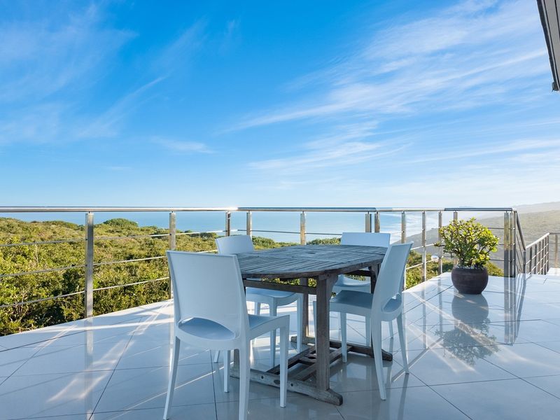 Exceptional Guesthouse Investment Opportunity or Ultimate Luxury Home! - Photo 3