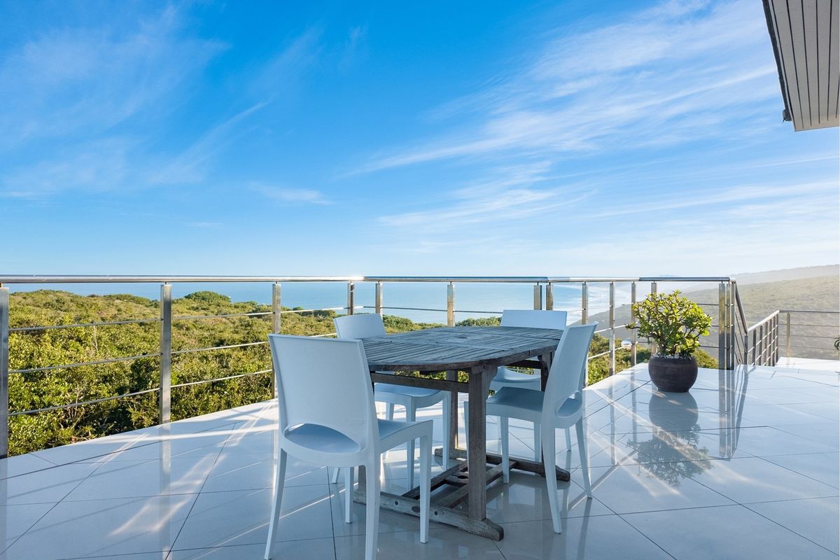 Exceptional Guesthouse Investment Opportunity or Ultimate Luxury Home! - Photo 3