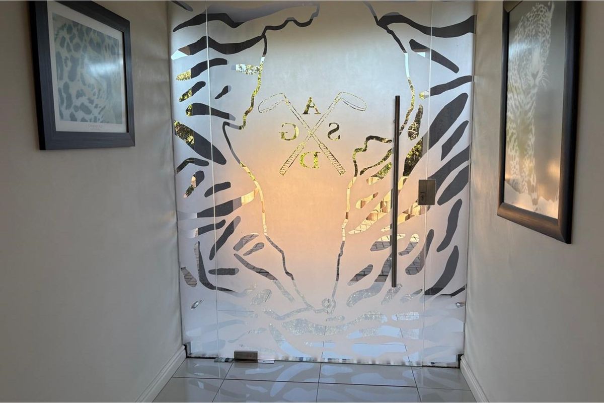 Exceptional Guesthouse Investment Opportunity or Ultimate Luxury Home! - Photo 5