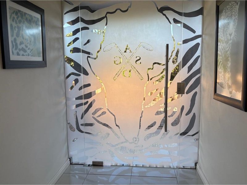 Exceptional Guesthouse Investment Opportunity or Ultimate Luxury Home! - Photo 5