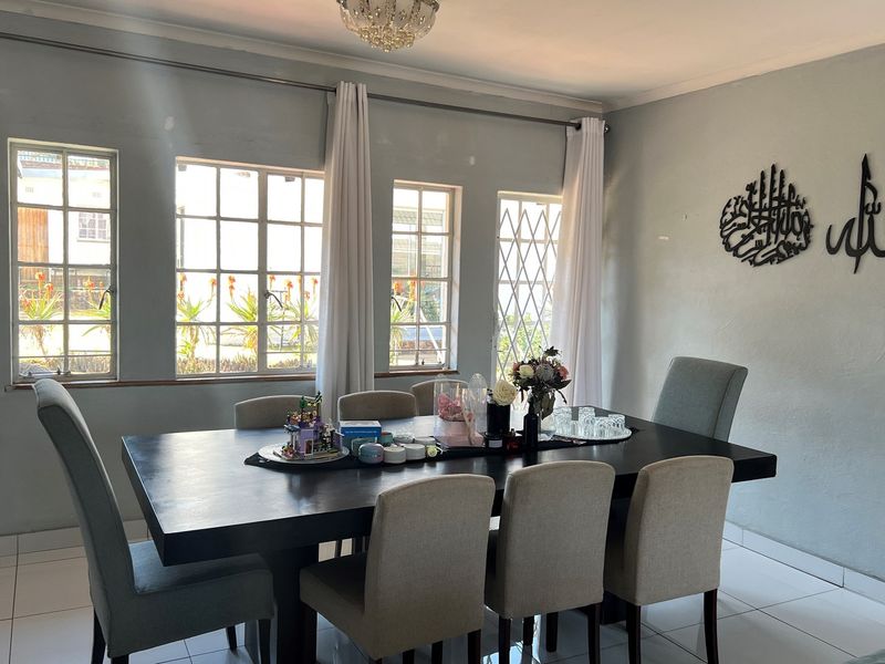 Spacious Family Home with Established Business and Development Potential - Photo 10