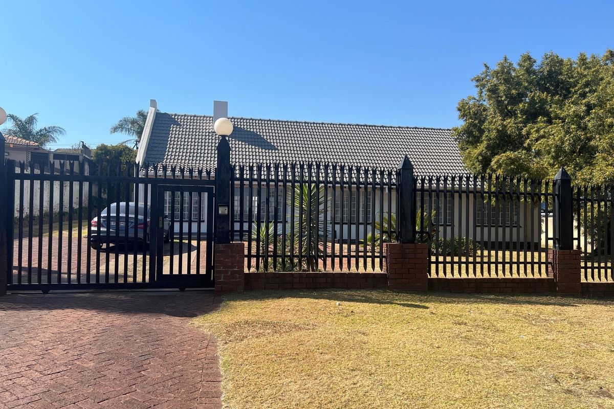 Spacious Family Home with Established Business and Development Potential - Photo 2