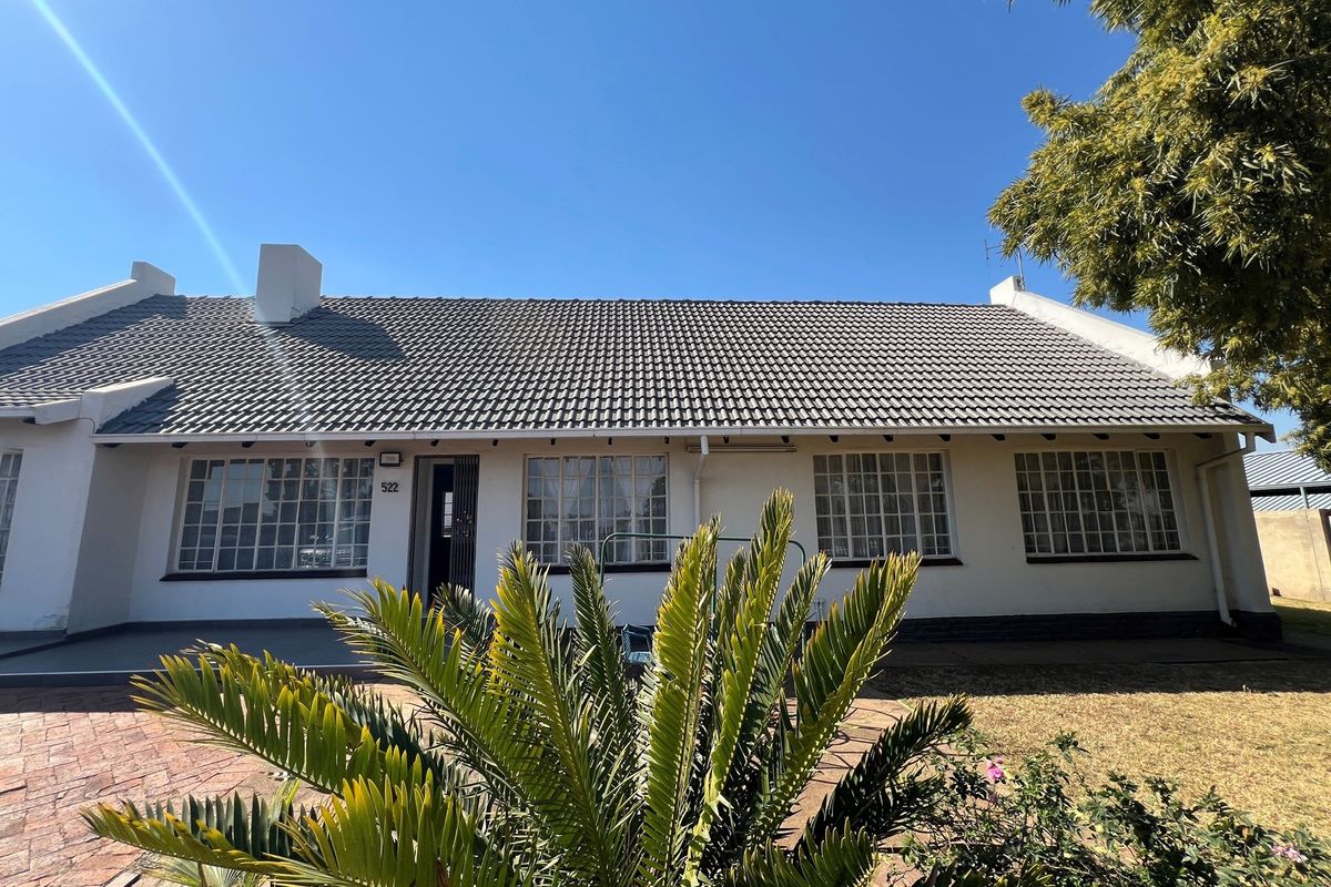 Spacious Family Home with Established Business and Development Potential - Photo 5