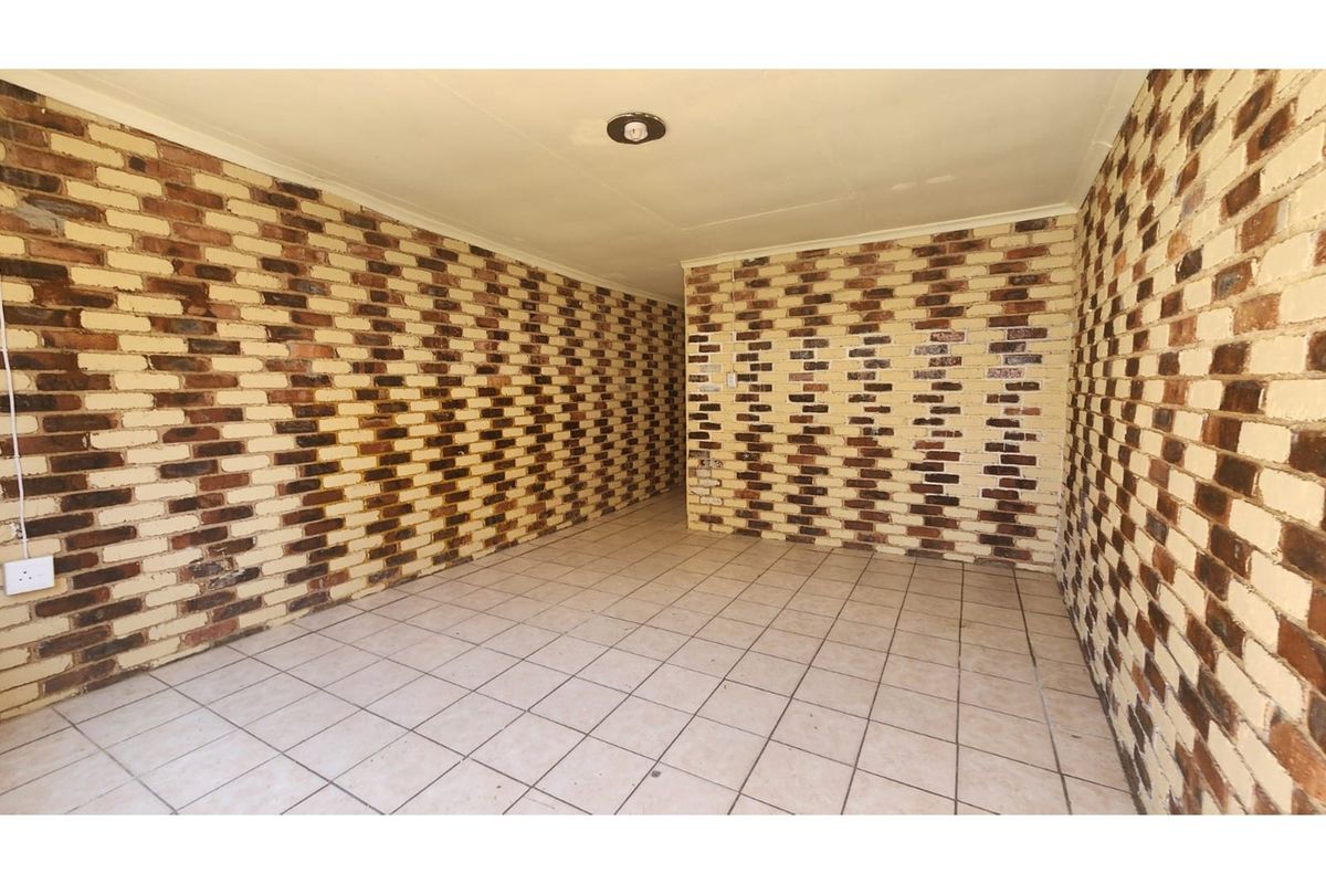 For Sale: Prime Investment Opportunity - 26 Rental Rooms - Photo 5