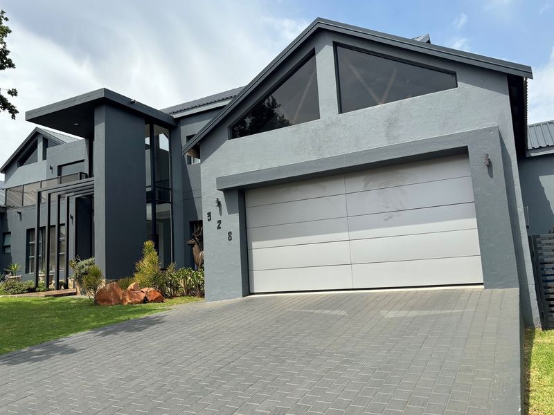 Stunning luxury 6 bedroom house for a discerning buyer! - Photo 4