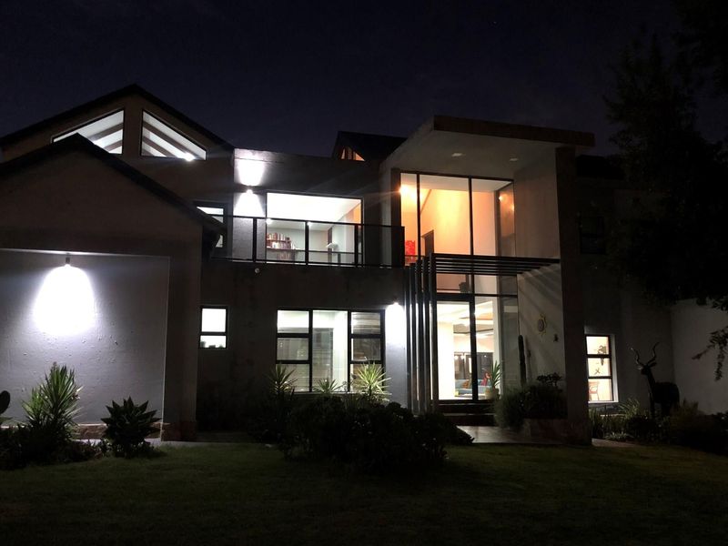 Stunning luxury 6 bedroom house for a discerning buyer! - Photo 7