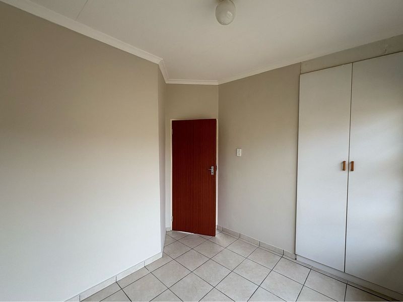 3-Bedroom Townhouse in Secure Pioneer Park Complex - Photo 9