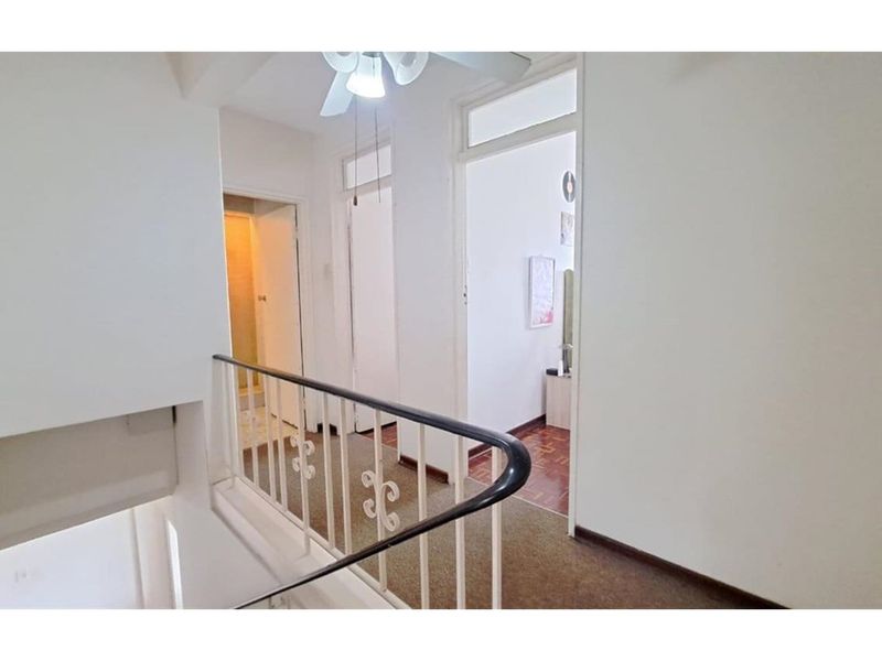 "Stunning 3-Bed with Harbour Views in Bulwer" - Photo 6