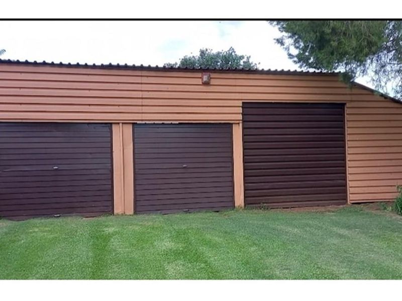 MOOILANDE AH * MEYERTON * R2 650 000.00 * Well Maintained property   * 3 Bedrooms   * 2 Bathrooms - Photo 7