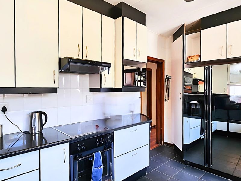 Huge Investment Opportunity! Two 3-Bedroom Homes - Photo 5