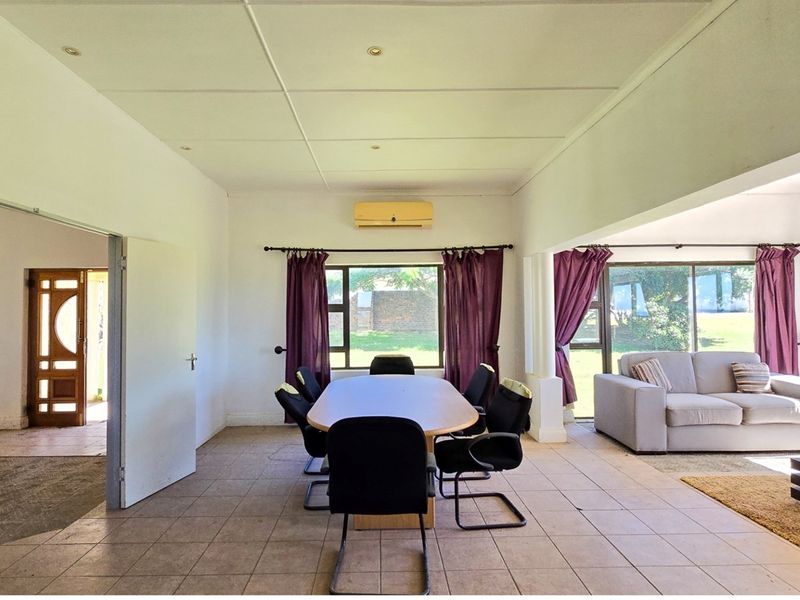 Two spacious farm-style homes ideal for country living! - Photo 2