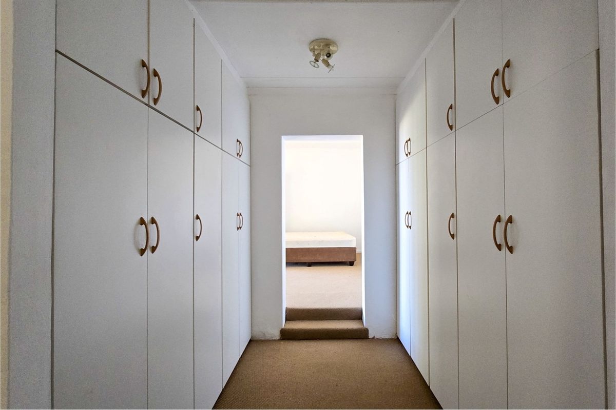 Two spacious farm-style homes ideal for country living! - Photo 3