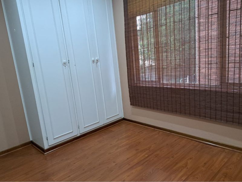 CHARMING CLARENDON - Photo 10