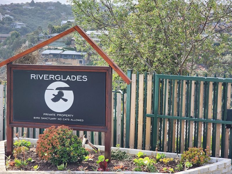 Peaceful lifestyle with access to outdoor activities and nature. - Photo 4