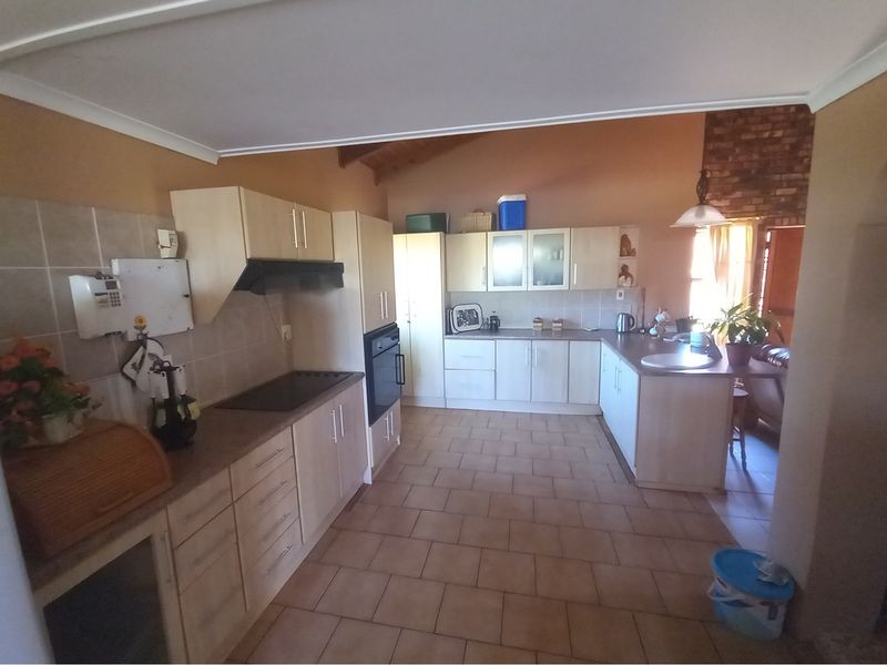 Excellent Business opportunity awaits in Jeffreys Bay - Photo 7