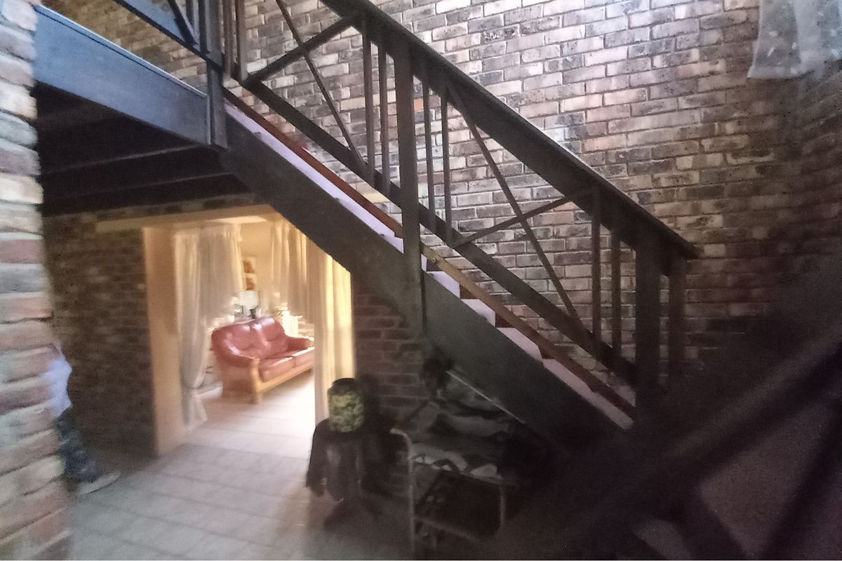 Excellent Business opportunity awaits in Jeffreys Bay - Photo 3