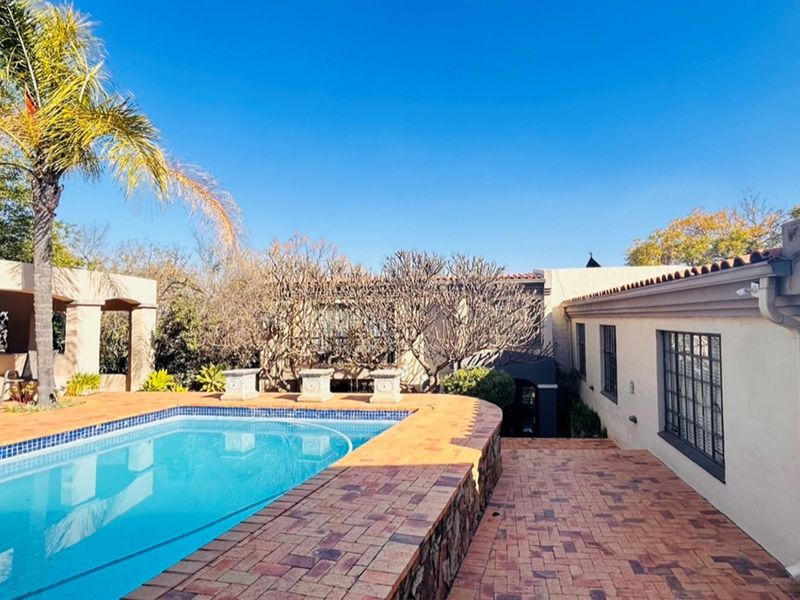 Breathtaking Bushveld Retreat with Panoramic Views - Photo 9