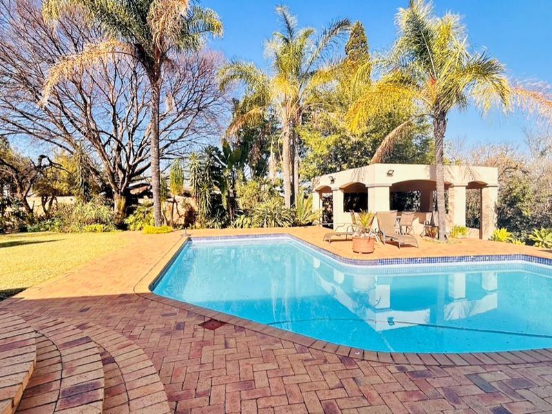 Breathtaking Bushveld Retreat with Panoramic Views - Photo 7