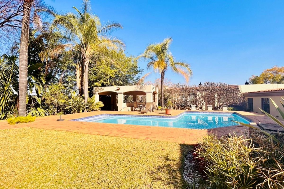 Breathtaking Bushveld Retreat with Panoramic Views - Photo 5