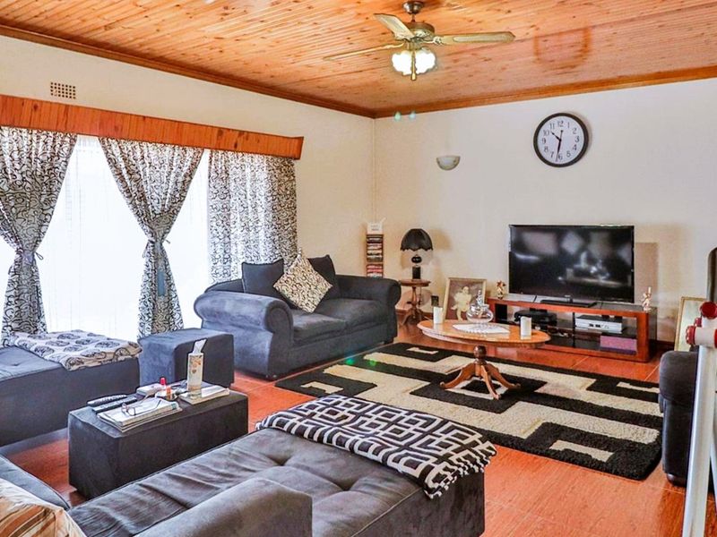 PERFECT HOME blend of family comfort, entertainment, and income-generating potential! - Photo 10