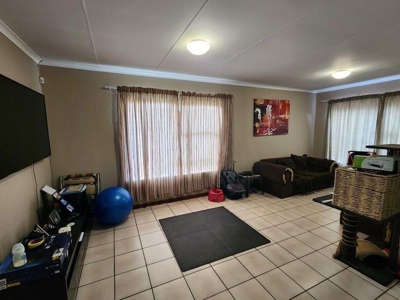 House For Sale in Kenleaf, Brakpan - Photo 7