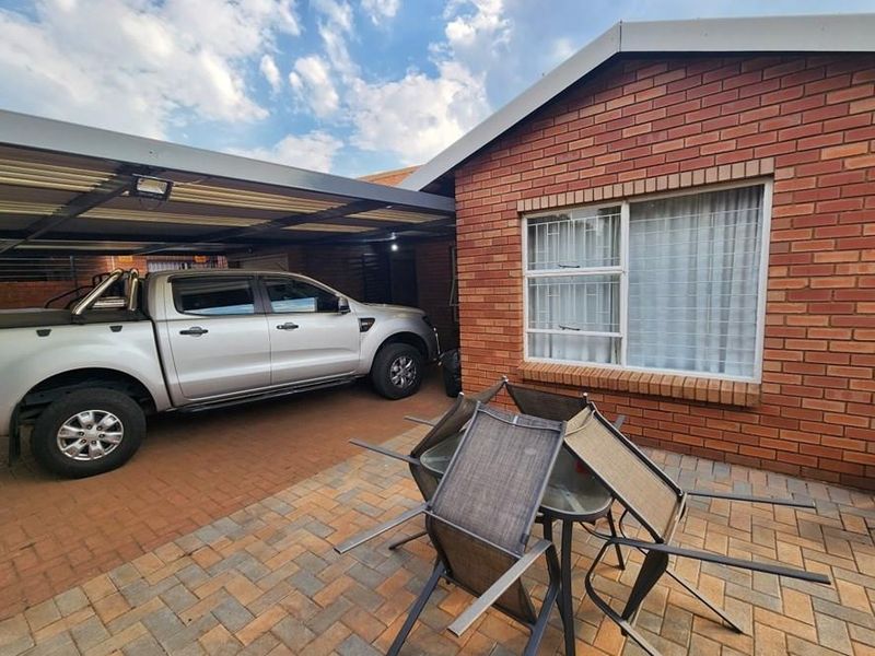 House For Sale in Kenleaf, Brakpan - Photo 4