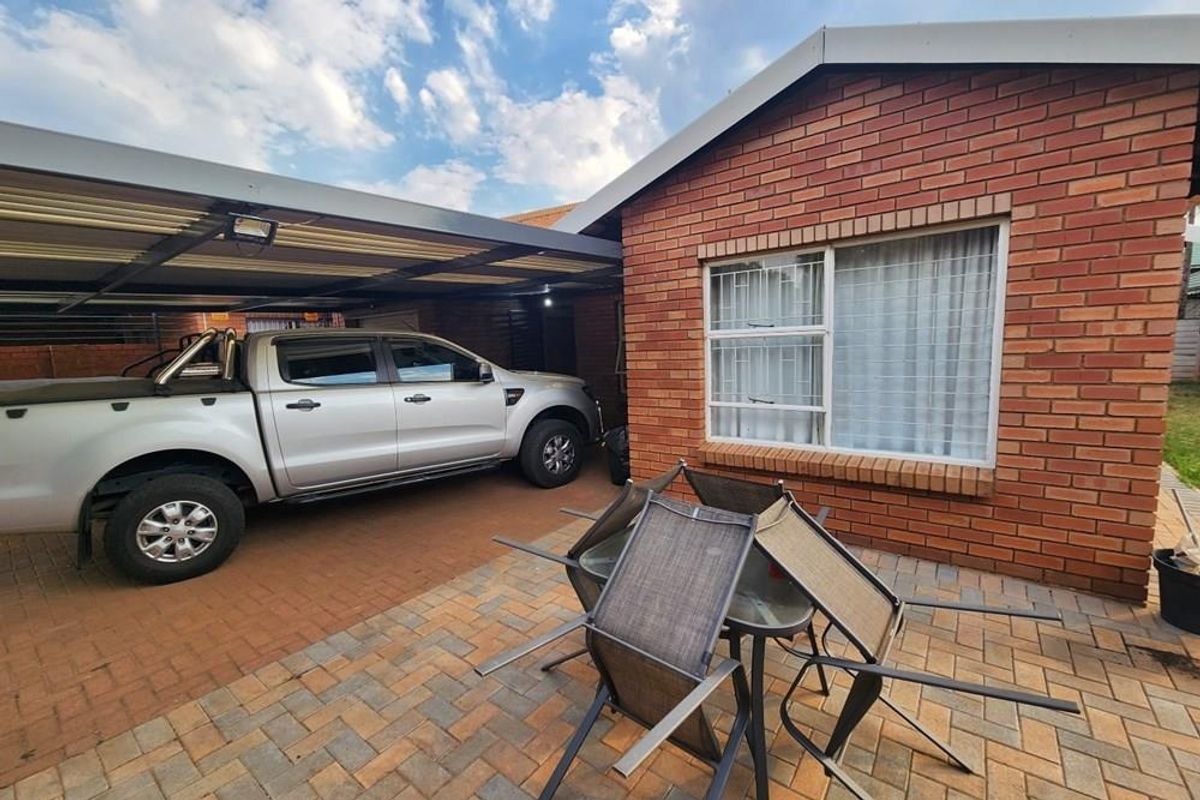 House For Sale in Kenleaf, Brakpan - Photo 4