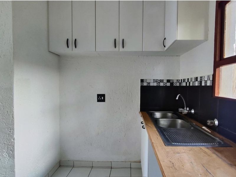 "Modern Living in Rynfield AH: 2-Bed Apartment" - Photo 6