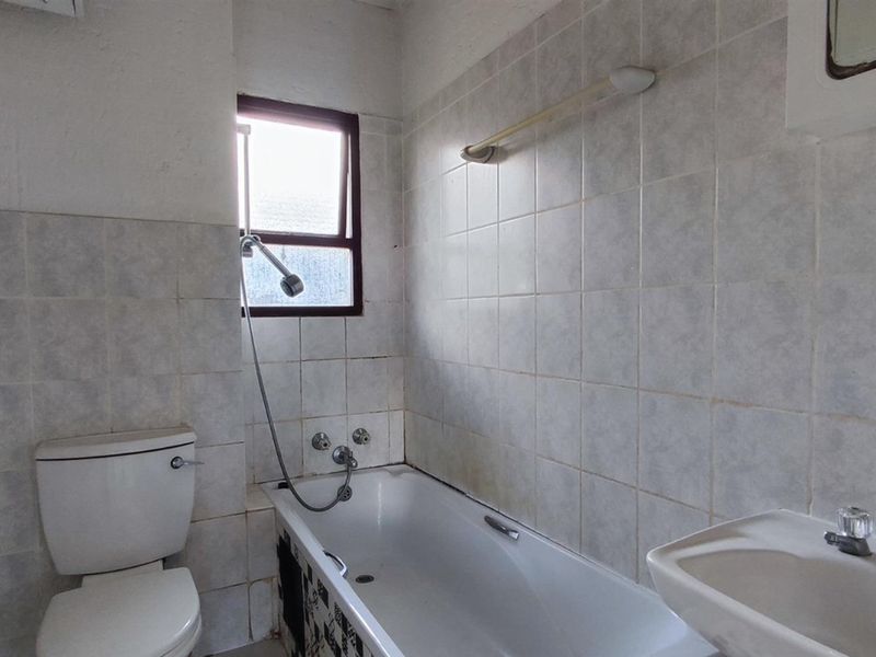 "Modern Living in Rynfield AH: 2-Bed Apartment" - Photo 8