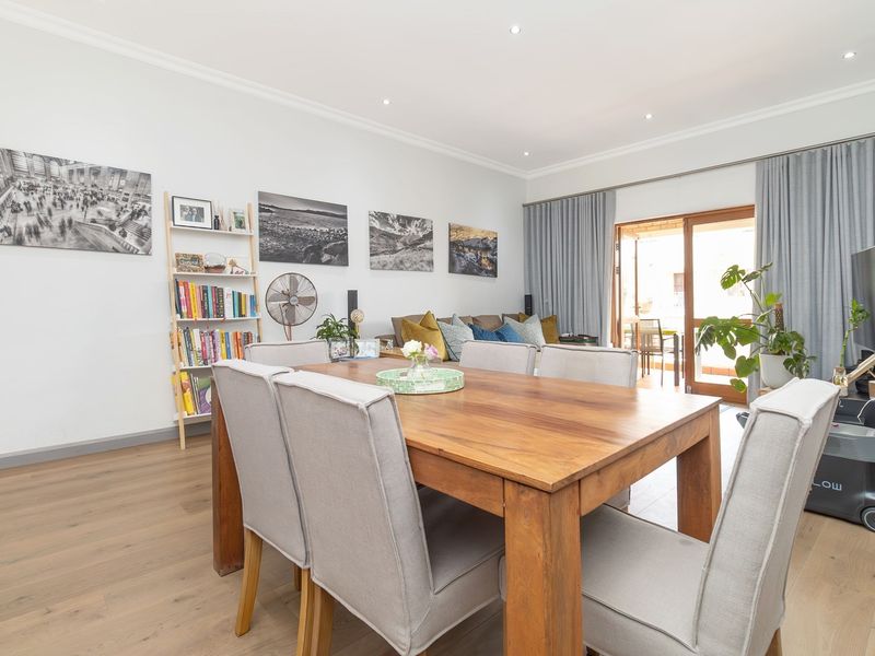 Fully renovated and luxurious 2 bedroom apartment in Bantry Road - Photo 10