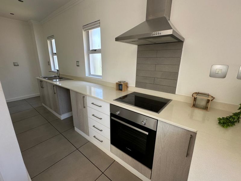 Townhouse For Sale in Kindlewood Estate, Mount Edgecombe, KwaZulu Natal - Photo 7